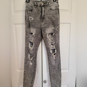 Gray skinny jeans